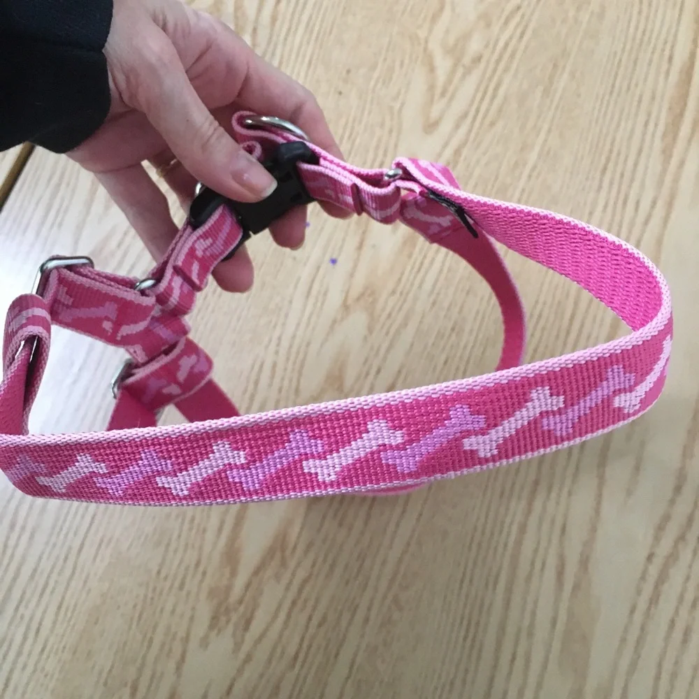 New Girly Doggie 🐶 Pink Bone 3/4” Harness Size Medium 14”-21” Leg/Chest Opening